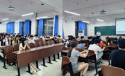 解码幸福密钥：赵小云教授为学生开展心理健康讲座